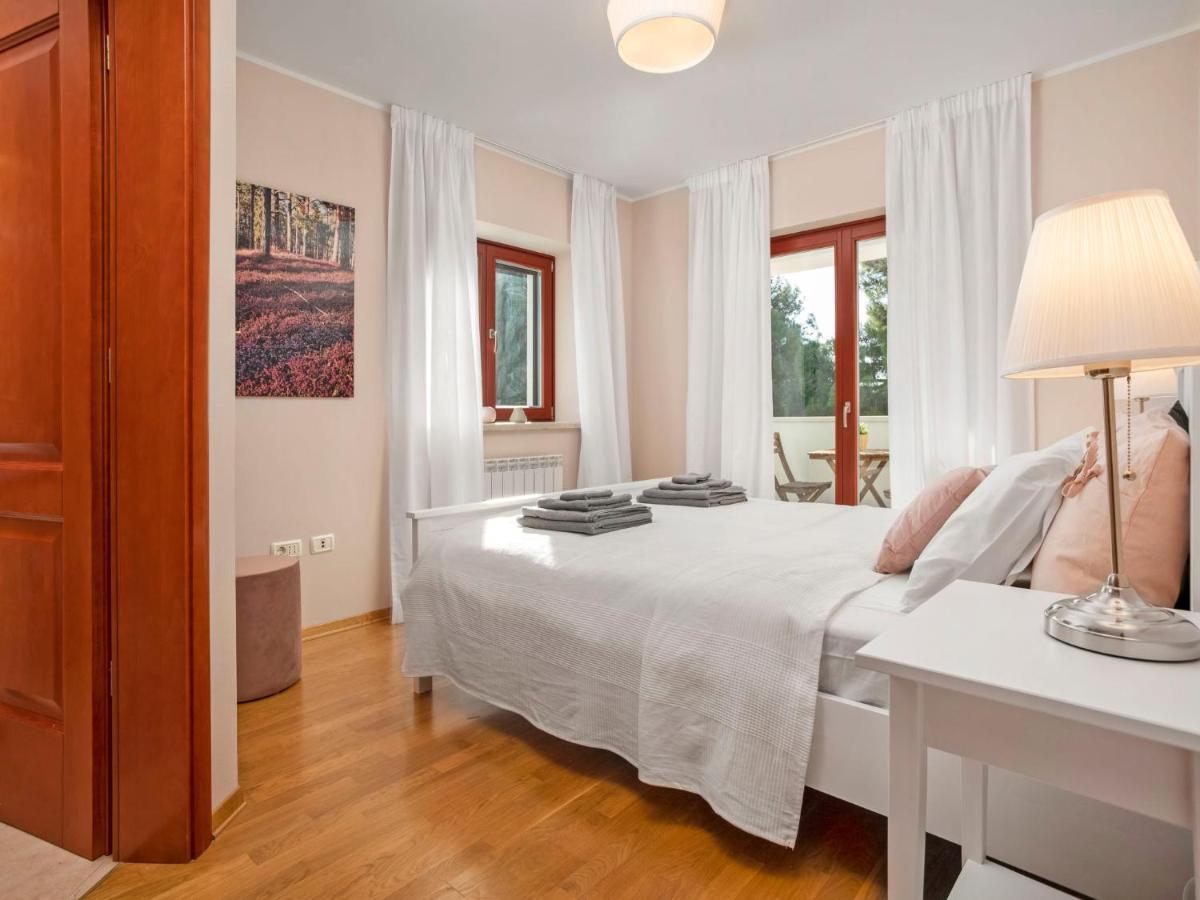 Holiday Home Villa Beach Front By Interhome Savudrija Εξωτερικό φωτογραφία